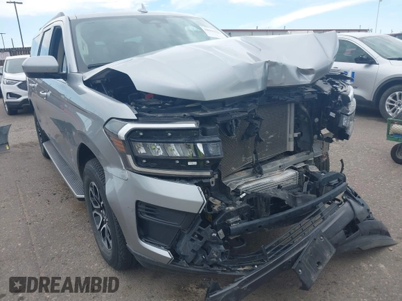 2023 Ford Expedition Max XLT with VIN 1FMJK1J81PEA16712, listed as a IAAI auction lot 39699126 with 37,686 mi miles and . Bid and sale history available at DreamBid. Image 6.