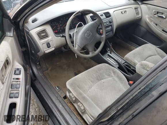 2001 Honda Accord LX z VIN 1HGCG66561A021253, wystawiony jako Copart lot #51798985 z przebiegiem Nie podano mil oraz Szkoda całkowita • Salvage title. Historia ofert i sprzedaży dostępna na DreamBid. Obrazek 8.