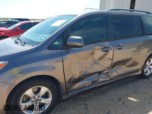 2020 Toyota Sienna LE Auto Access Seat with VIN 5TDKZ3DC2LS036312, listed as a IAAI auction lot 42307857 with 107,653 mi miles and . Bid and sale history available at DreamBid. Image 6.