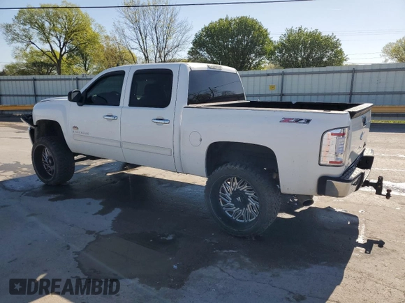 2011 Chevrolet Silverado 1500 LT with VIN 3GCPKSE30BG192400, listed as a Copart auction lot 53312825 with 150,661 mi miles and Salvage Title. Bid and sale history available at DreamBid. Image 2.