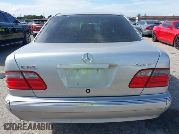 2002 Mercedes-Benz E-Class with VIN WDBJF82J02X070968, listed as a IAAI auction lot 41352216 with 91,704 mi miles. Bid and sale history available at carsss.com. Image 16.