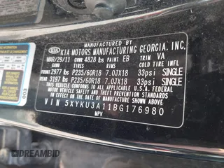 2011 Kia Sorento EX with VIN 5XYKU3A11BG176980, listed as a IAAI auction lot 40322036 with 234,448 mi miles. Bid and sale history available at carsss.com. Image 9.