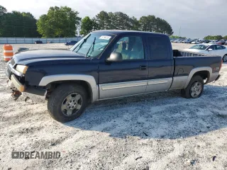 2005 Chevrolet Silverado 1500 Z71 z VIN 1GCEK19ZX5Z194899, wystawiony jako Copart lot #54796235 z przebiegiem 218 585 mil mil oraz Szkoda całkowita • Salvage title. Historia ofert i sprzedaży dostępna na DreamBid. Obrazek 1.