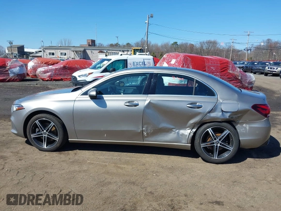 2019 Mercedes-Benz A 220 with VIN WDD3G4FB7KW022334, listed as a IAAI auction lot 41902489 with 80,637 mi miles and . Bid and sale history available at DreamBid. Image 14.