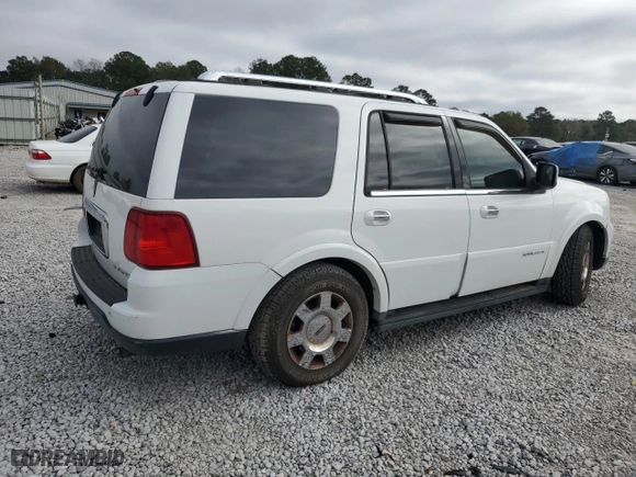 2005 Lincoln Navigator Luxury with VIN 5LMFU27525LJ24507, listed as a Copart auction lot 85340054 with 0 mi miles and Non Repairable. Bid and sale history available at carsss.com. Image 3.