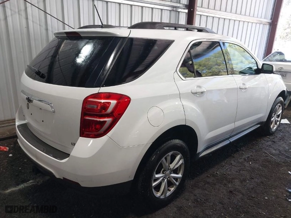 2017 Chevrolet Equinox LT with VIN 2GNALCEK0H1519886, listed as a IAAI auction lot 41782953 with 111,055 mi miles. Bid and sale history available at carsss.com. Image 4.