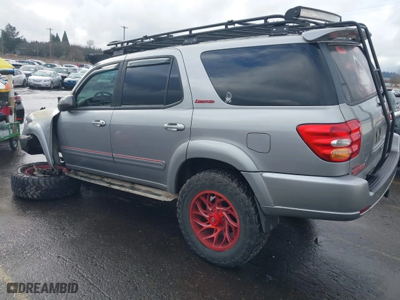 2002 Toyota Sequoia Limited with VIN 5TDZT38AX2S133555, listed as a IAAI auction lot 41211313 with 209,344 mi miles. Bid and sale history available at carsss.com. Image 3.