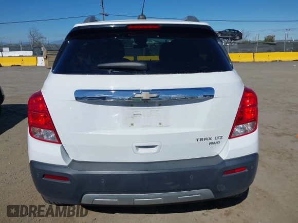 2015 Chevrolet Trax LTZ with VIN 3GNCJTSB2FL232354, listed as a IAAI auction lot 41701356 with 126,947 mi miles. Bid and sale history available at carsss.com. Image 16.