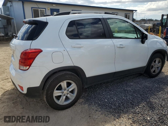 2022 Chevrolet Trax LT z VIN KL7CJLSM7NB568766, wystawiony jako Copart lot #58099525 z przebiegiem 6 057 mil mil oraz Czysty tytuł • Clean title. Historia ofert i sprzedaży dostępna na DreamBid. Obrazek 3.