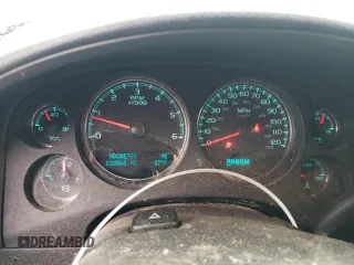 2009 GMC Yukon SLT w/4SB with VIN 1GKFK33099R228562, listed as a Copart auction lot 42191375 with 133,568 mi miles and Salvage Title. Bid and sale history available at carsss.com. Image 9.