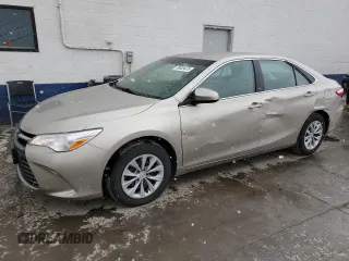 2015 Toyota Camry XLE with VIN 4T1BF1FKXFU991999, listed as a Copart auction lot 50639475 with 127,682 mi miles and Salvage Title. Bid and sale history available at DreamBid. Image 1.