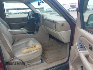 2006 Chevrolet Suburban LS 1WT with VIN 1GNEC16Z66J134160, listed as a IAAI auction lot 42366868 with 278,216 mi miles and . Bid and sale history available at DreamBid. Image 5.