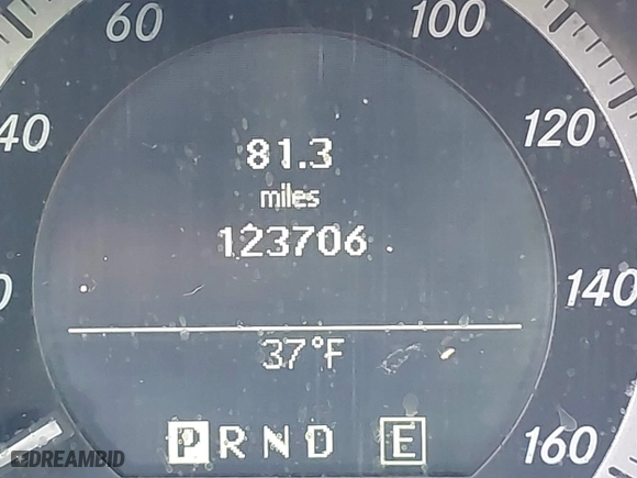2011 Mercedes-Benz E-Class E 350 with VIN WDDKJ5GB9BF114935, listed as a IAAI auction lot 41328018 with 123,706 mi miles. Bid and sale history available at carsss.com. Image 7.