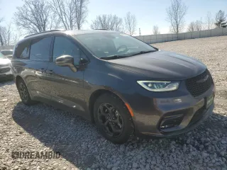 2021 Chrysler Pacifica Hybrid Touring L with VIN 2C4RC1L76MR526898, listed as a Copart auction lot 48133815 with 73,274 mi miles and Salvage title. Bid and sale history available at DreamBid. Image 4.