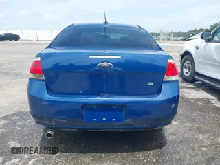 2008 Ford Focus SE z VIN 1FAHP35N38W110236, wystawiony jako IAAI lot #42055686 z przebiegiem 199 602 mil mil oraz . Historia ofert i sprzedaży dostępna na DreamBid. Obrazek 17.
