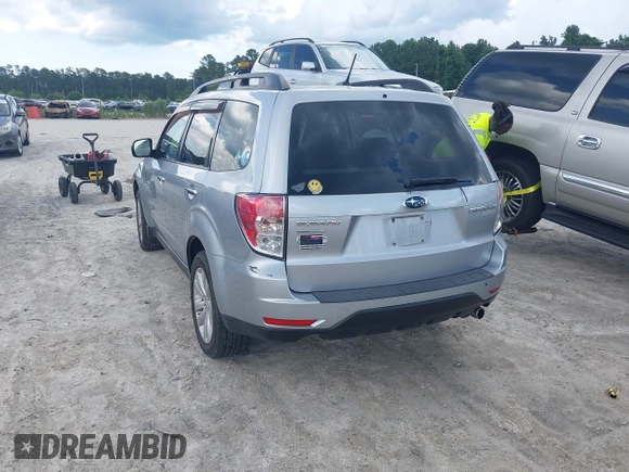 2013 Subaru Forester X Premium with VIN JF2SHADC1DH435534, listed as a IAAI auction lot 42503075 with 216,179 mi miles and . Bid and sale history available at DreamBid. Image 3.