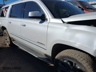 2016 GMC Yukon XL Denali with VIN 1GKS1HKJ7GR280505, listed as a IAAI auction lot 41694888 with 218,621 mi miles. Bid and sale history available at carsss.com. Image 14.