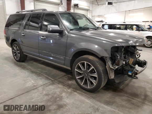 2017 Lincoln Navigator Reserve z VIN 5LMJJ3LT3HEL02544, wystawiony jako Copart lot #59875255 z przebiegiem 123 720 mil mil oraz Szkoda całkowita • Salvage title. Historia ofert i sprzedaży dostępna na DreamBid. Obrazek 4.