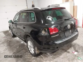 2013 Volkswagen Touareg Exec с VIN WVGEF9BP9DD004013, выставлен на аукционе IAAI как лот 41644882 с пробегом 148 096 миль миль и . История ставок и продаж доступна на DreamBid. Изображение 3.