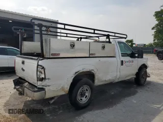 2016 Ford F-250 XL with VIN 1FTBF2A60GEA69256, listed as a Copart auction lot 60632905 with 353,190 mi miles and Salvage title. Bid and sale history available at DreamBid. Image 3.
