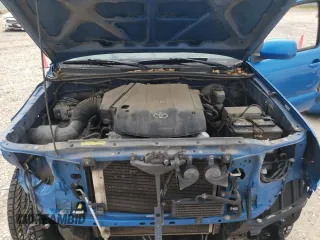 2005 Toyota Tacoma PreRunner with VIN 5TEKU72N05Z011571, listed as a Copart auction lot 70283634 with 178,960 mi miles and Salvage Title. Bid and sale history available at carsss.com. Image 11.