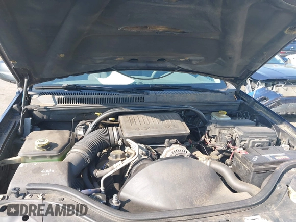 2005 Jeep Grand Cherokee Laredo with VIN 1J4HR48N45C605543, listed as a IAAI auction lot 42612473 with 158,456 mi miles and . Bid and sale history available at DreamBid. Image 10.