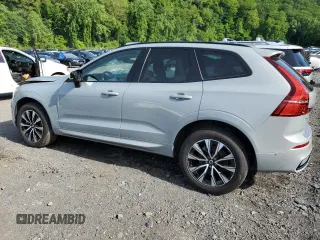 2024 Volvo XC60 Plus Dark Theme с VIN YV4L12RL3R1710498, выставлен на аукционе Copart как лот 58529895 с пробегом 18 939 миль миль и Списание • Salvage title. История ставок и продаж доступна на DreamBid. Изображение 2.