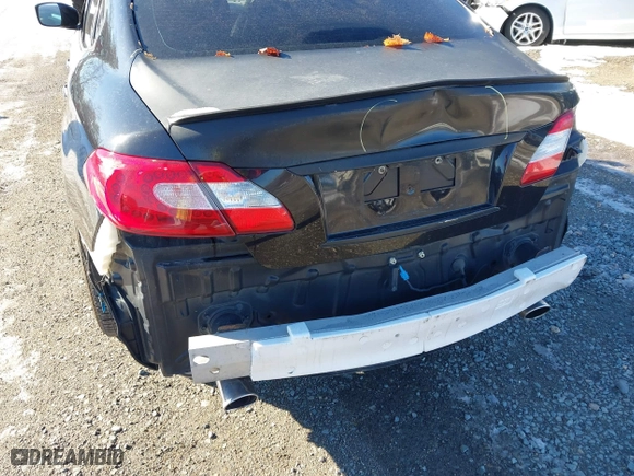 2012 Infiniti M37 with VIN JN1BY1AP7CM330060, listed as a IAAI auction lot 41413311 with 213,104 mi miles. Bid and sale history available at carsss.com. Image 6.