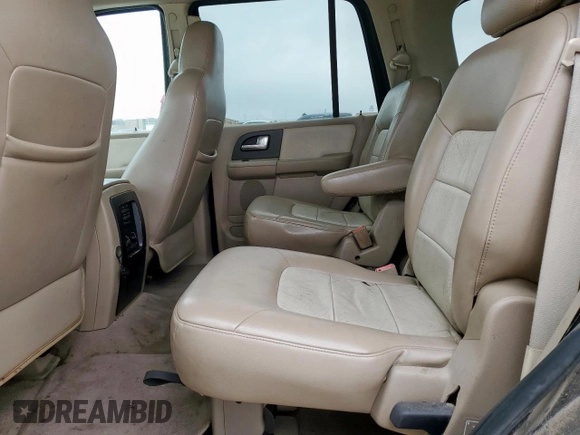 2004 Ford Expedition Eddie Bauer z VIN 1FMPU17L24LB21282, wystawiony jako Copart lot #47621325 z przebiegiem 206 534 mil mil oraz Czysty tytuł • Clean title. Historia ofert i sprzedaży dostępna na DreamBid. Obrazek 11.