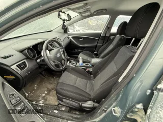 2014 Hyundai Elantra GT GL with VIN KMHD25LH2EU175436, listed as a Copart auction lot 44161935 with 140,452 mi miles and Salvage Title. Bid and sale history available at carsss.com. Image 7.