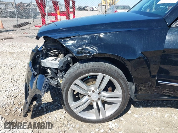 2012 Mercedes-Benz GLK GLK 350 with VIN WDCGG8HB6CF841198, listed as a IAAI auction lot 42021083 with 162,930 mi miles. Bid and sale history available at carsss.com. Image 6.