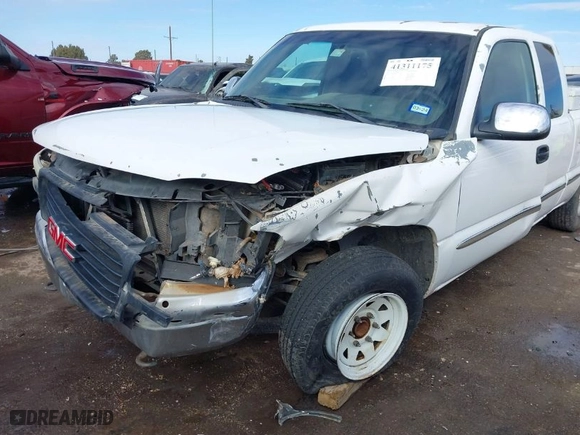 2002 GMC Sierra 1500 SLE with VIN 2GTEC19T421129317, listed as a IAAI auction lot 41311175 with 1 mi miles. Bid and sale history available at carsss.com. Image 6.