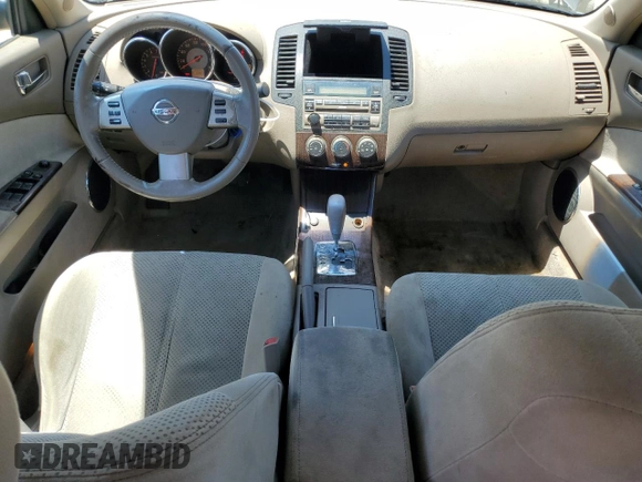 2005 Nissan Altima SE z VIN 1N4BL11D95N451242, wystawiony jako Copart lot #55942315 z przebiegiem 245 942 mil mil oraz Szkoda całkowita • Salvage title. Historia ofert i sprzedaży dostępna na DreamBid. Obrazek 8.