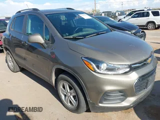 2022 Chevrolet Trax LT with VIN KL7CJPSM0NB568096, listed as a IAAI auction lot 42595207 with 30,128 mi miles and . Bid and sale history available at DreamBid. Image 1.