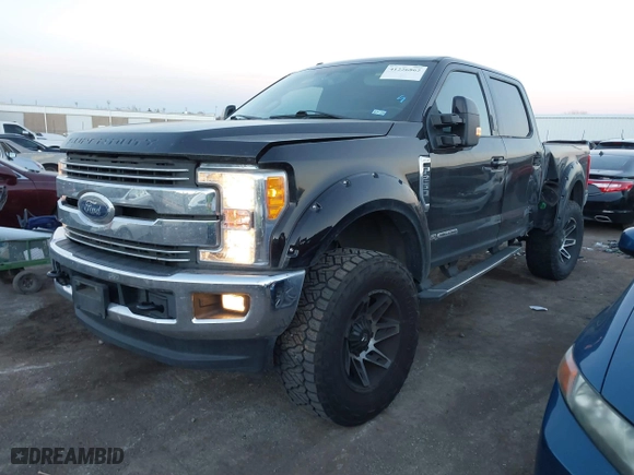 2017 Ford Super Duty F-250 SRW Lariat with VIN 1FT7W2BT2HEE31308, listed as a IAAI auction lot 41226862 with 147,483 mi miles. Bid and sale history available at carsss.com. Image 18.