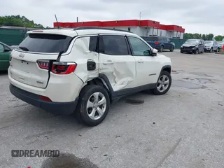 2018 Jeep Compass Altitude с VIN 3C4NJDBB3JT307885, выставлен на аукционе IAAI как лот 42372222 с пробегом 77 522 миль миль и . История ставок и продаж доступна на DreamBid. Изображение 4.
