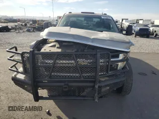 2009 Chevrolet Silverado 3500HD DRW LT with VIN 1GCJK83659F173259, listed as a Copart auction lot 76128784 with 175,922 mi miles and Salvage Title. Bid and sale history available at carsss.com. Image 9.