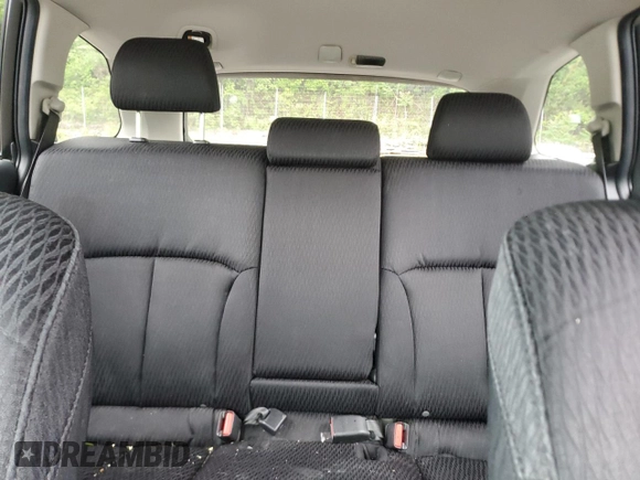2011 Subaru Outback Premium z VIN 4S4BRBCC1B3352274, wystawiony jako Copart lot #57683785 z przebiegiem 128 169 mil mil oraz Szkoda całkowita • Salvage title. Historia ofert i sprzedaży dostępna na DreamBid. Obrazek 10.