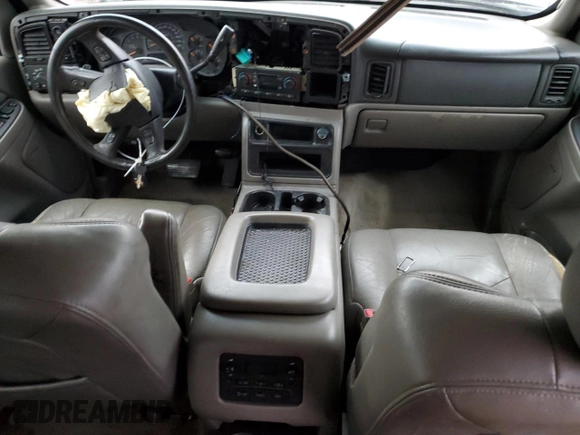 2004 Chevrolet Suburban LS with VIN 1GNFK16Z64J143512, listed as a Copart auction lot 46996085 with 324,596 mi miles and Salvage Title. Bid and sale history available at carsss.com. Image 8.