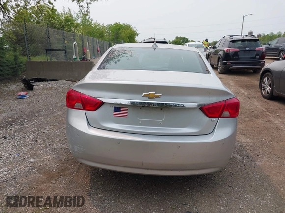 2015 Chevrolet Impala LT z VIN 2G1115SL6F9138980, wystawiony jako IAAI lot #42384636 z przebiegiem 239 993 mil mil oraz . Historia ofert i sprzedaży dostępna na DreamBid. Obrazek 17.