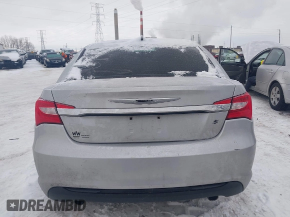 2012 Chrysler 200 S with VIN 1C3CCBHG7CN126725, listed as a IAAI auction lot 41313076 with 101,150 mi miles. Bid and sale history available at carsss.com. Image 16.