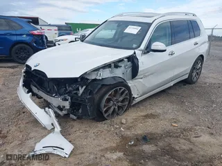 2022 BMW X7 xDrive40i with VIN 5UXCW2C03N9K30717, listed as a IAAI auction lot 41729944 with 47,997 mi miles. Bid and sale history available at carsss.com. Image 2.