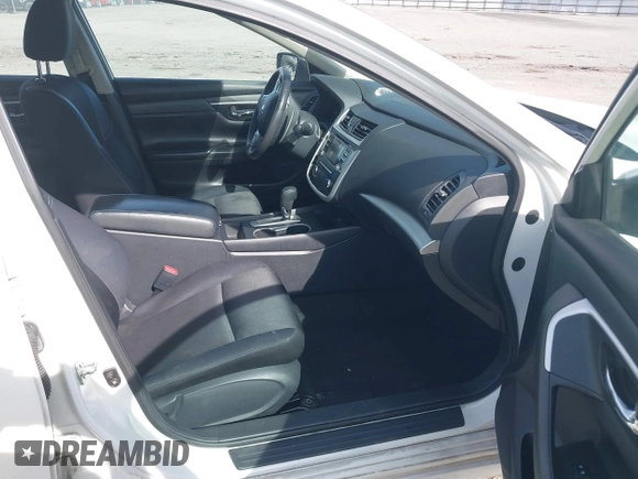 2017 Nissan Altima SV with VIN 1N4AL3AP6HC281066, listed as a IAAI auction lot 41863874 with 131,063 mi miles and . Bid and sale history available at DreamBid. Image 5.