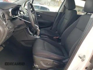 2017 Chevrolet Trax LT z VIN 3GNCJPSB1HL146883, wystawiony jako Copart lot #88269605 z przebiegiem 64 129 mil mil oraz Szkoda całkowita • Salvage title. Historia ofert i sprzedaży dostępna na DreamBid. Obrazek 7.