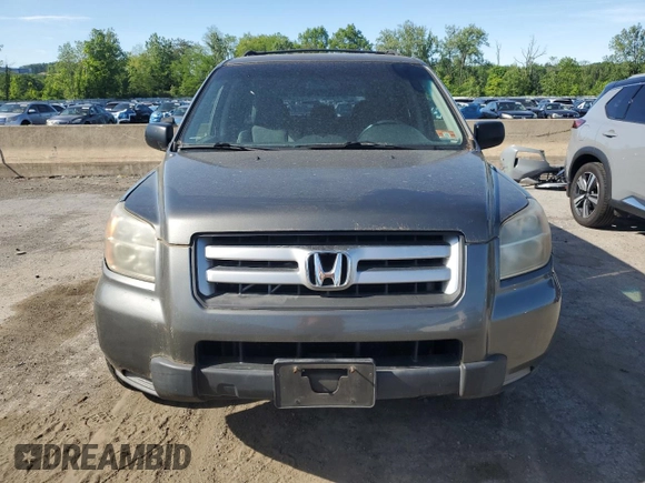 2007 Honda Pilot LX z VIN 2HKYF181X7H511345, wystawiony jako Copart lot #57652745 z przebiegiem Nie podano mil oraz Czysty tytuł • Clean title. Historia ofert i sprzedaży dostępna na DreamBid. Obrazek 5.