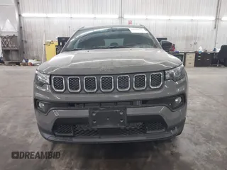 2024 Jeep Compass Latitude Lux с VIN 3C4NJDFN1RT601432, выставлен на аукционе IAAI как лот 41586810 с пробегом 17 406 миль миль и . История ставок и продаж доступна на DreamBid. Изображение 13.