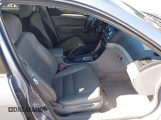 2006 Acura TSX with VIN JH4CL96856C027240, listed as a IAAI auction lot 42562195 with 111,289 mi miles and . Bid and sale history available at DreamBid. Image 5.