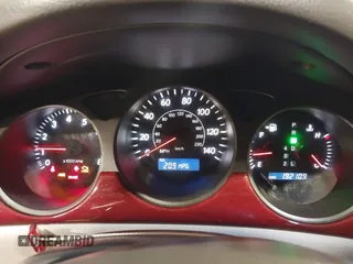 2003 Lexus ES 300 with VIN JTHBF30G530105903, listed as a IAAI auction lot 40929719 with 192,109 mi miles and . Bid and sale history available at DreamBid. Image 7.