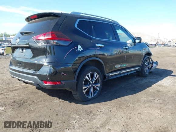 2018 Nissan Rogue SV z VIN 5N1AT2MV2JC851483, wystawiony jako IAAI lot #42082917 z przebiegiem 115 707 mil mil oraz . Historia ofert i sprzedaży dostępna na DreamBid. Obrazek 4.