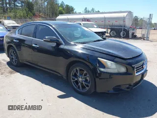 2014 Nissan Maxima 3.5 SV w/Premium Pkg with VIN 1N4AA5AP4EC913995, listed as a IAAI auction lot 41853162 with 258,296 mi miles. Bid and sale history available at carsss.com. Image 1.